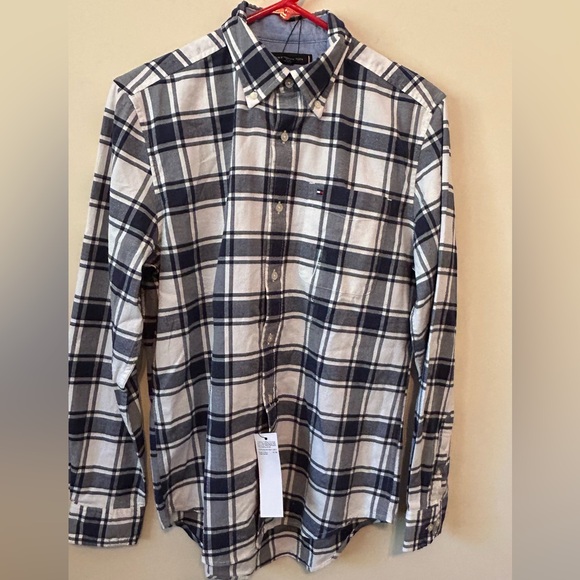 Tommy Hilfiger Other - Tommy Hilfiger Men's Regular Fit Plaid Shirt Front Pocket Size Small New